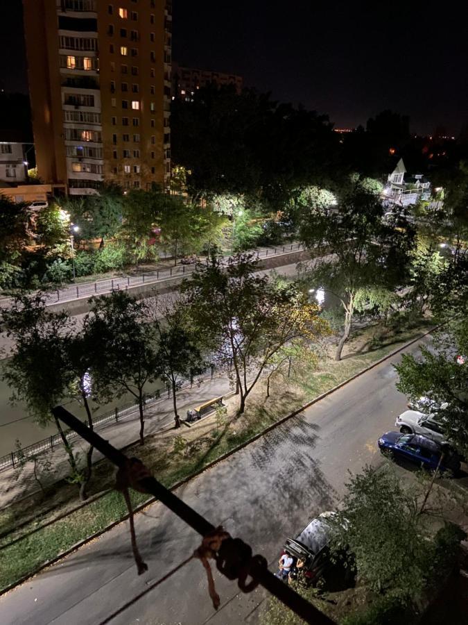 Standart Apartment On Kozhamkulov 128 アルマトイ エクステリア 写真